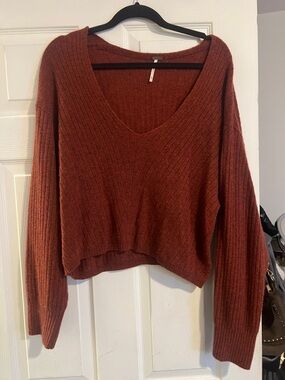 Free People Rust Red V-Neck Ribbed Knit Sweater 100% cashmere